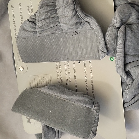 Dog hooded sweater jacket size XL jacket expands to fit your dog's uniqu… - Picture 6 of 10